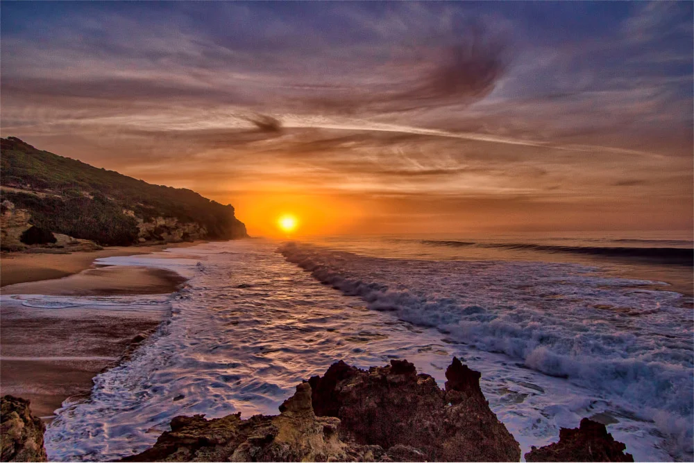 La costa de Los Caños de Meca al amanecer